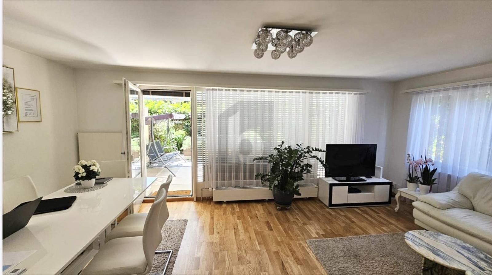 WOHNOASE MIT GARTENPARADIES - 2