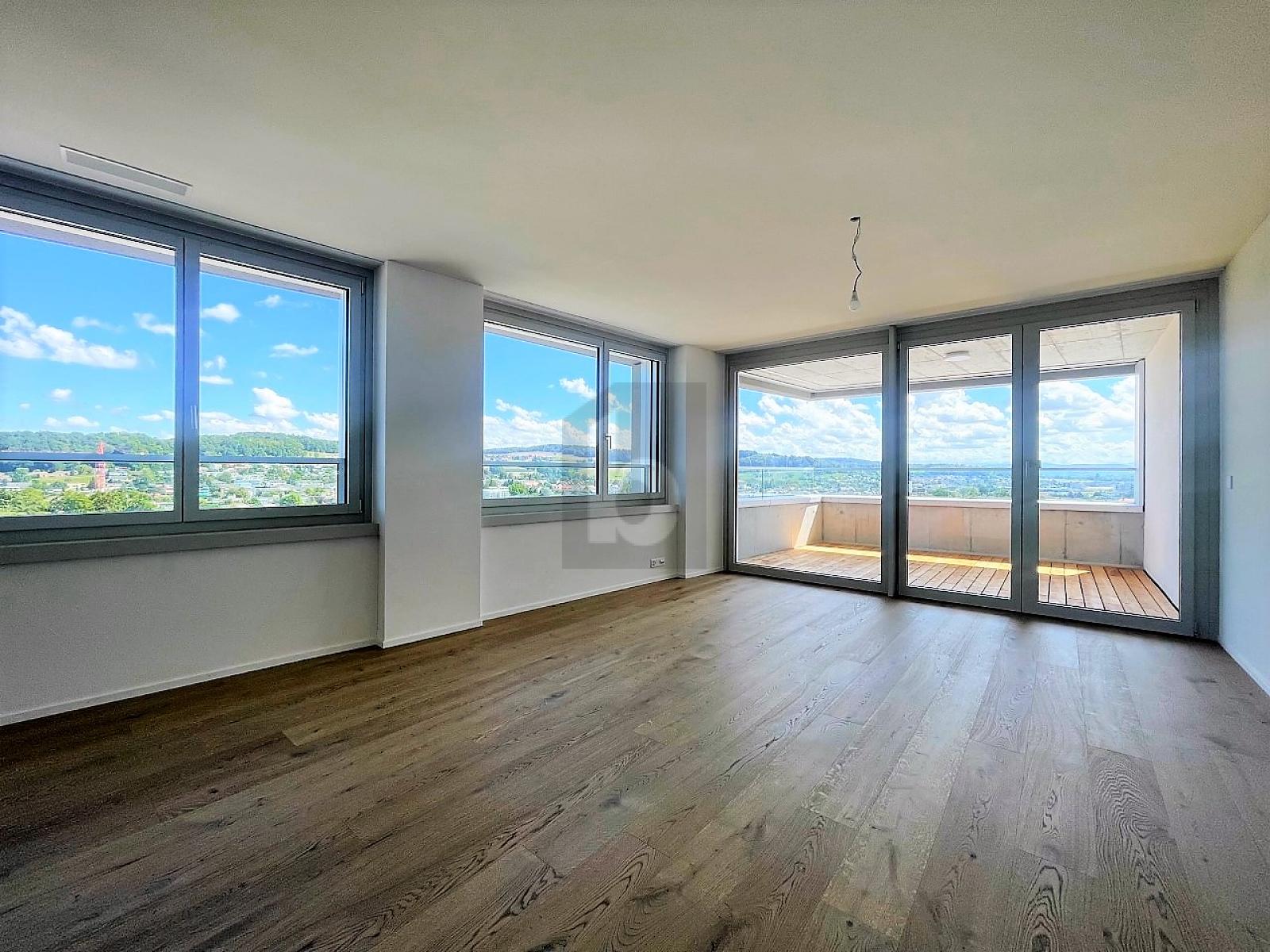 EXKLUSIV UND HOCHWERTIG MIT HERRLICHER AUSSICHT - 1