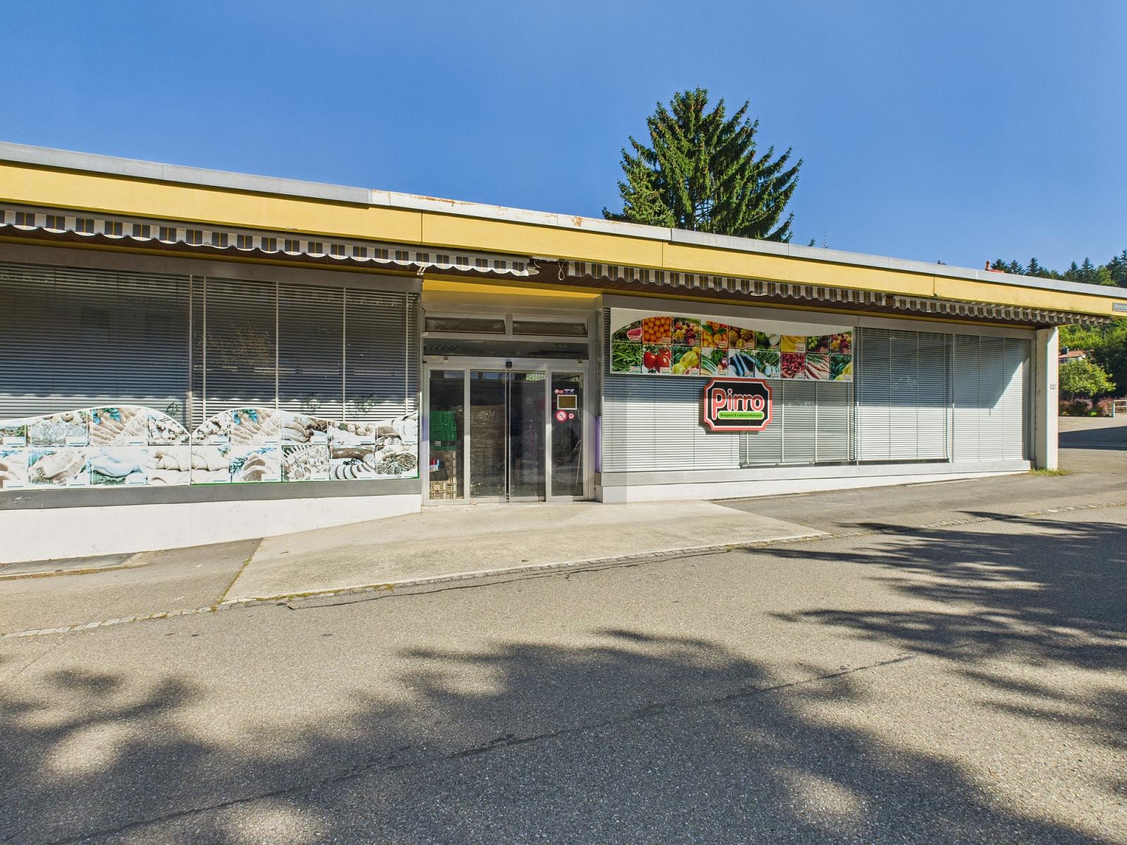 VIELSEITIG NUTZBAR MIT VIEL LAUFKUNDSCHAFT - 0