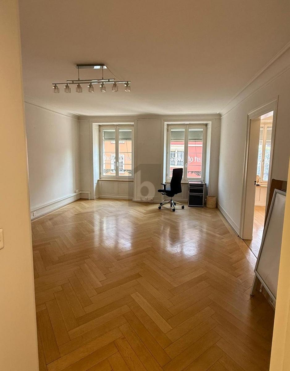 GEPFLEGT AN ZENTRALER LAGE - 2