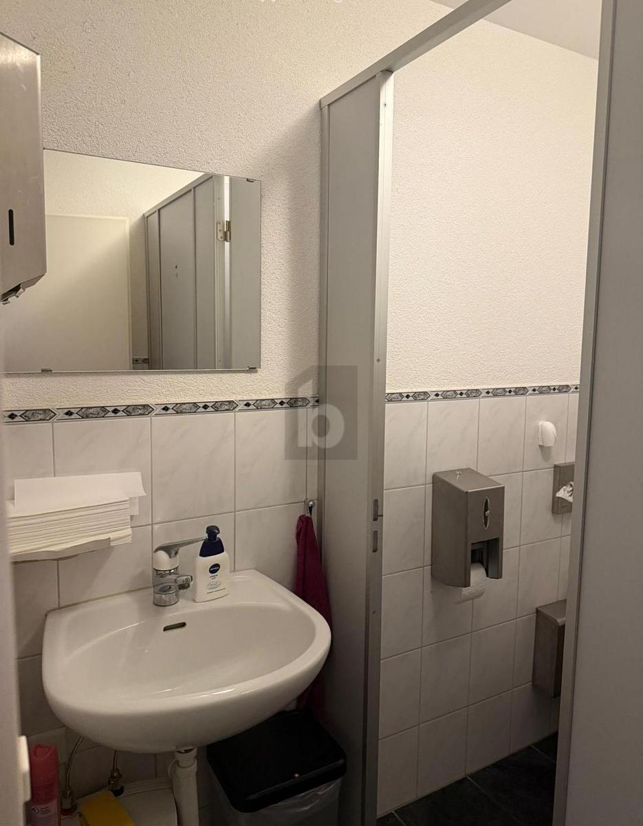 GEPFLEGT AN ZENTRALER LAGE - 4