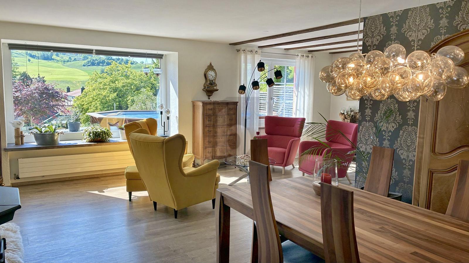 GROSSZÜGIG MIT SAUNA, POOL UND GARTEN - 3