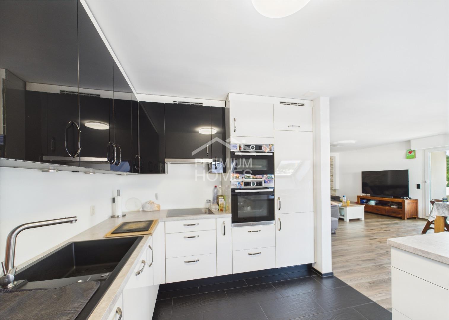 Stilvolles Wohnen auf zwei Ebenen - 0