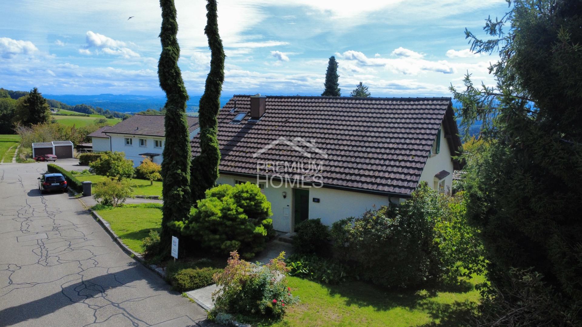 Wohnen, wo andere Erholung suchen ? Traumhaus in Günsberg - 0
