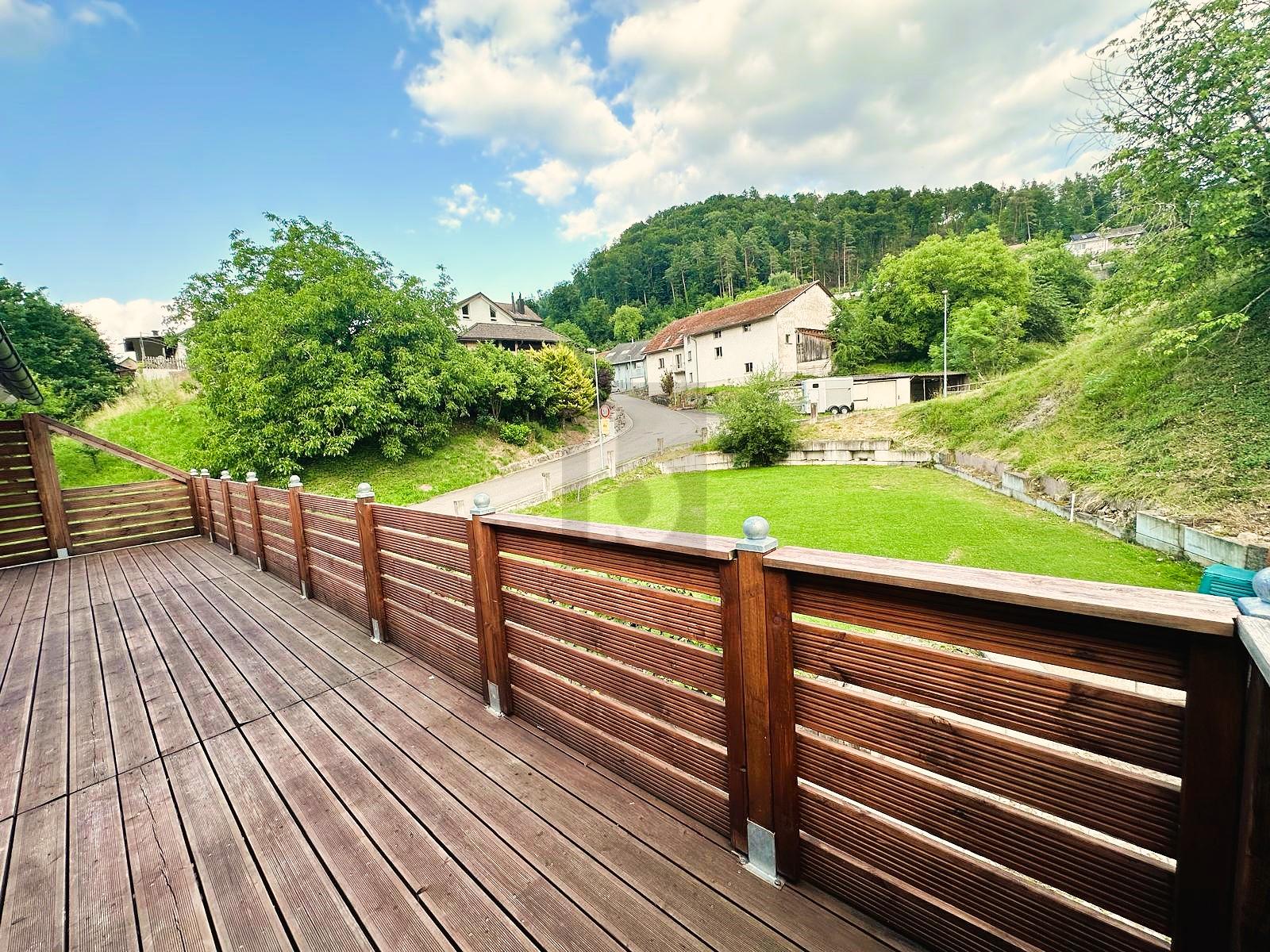 HOCHWERTIG KERNSANIERT, AN RUHIGER LAGE - 1