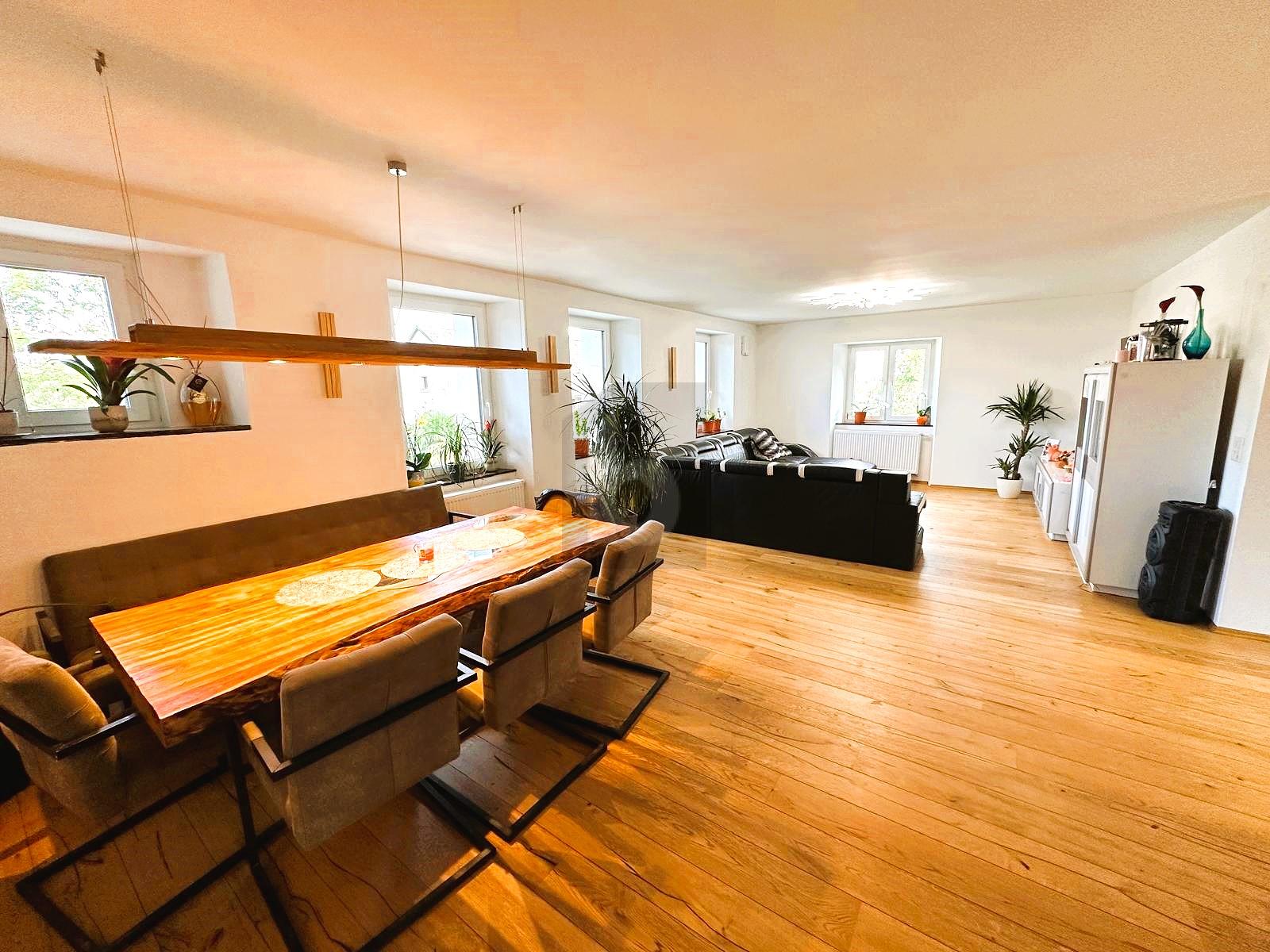 HOCHWERTIG KERNSANIERT, AN RUHIGER LAGE - 2
