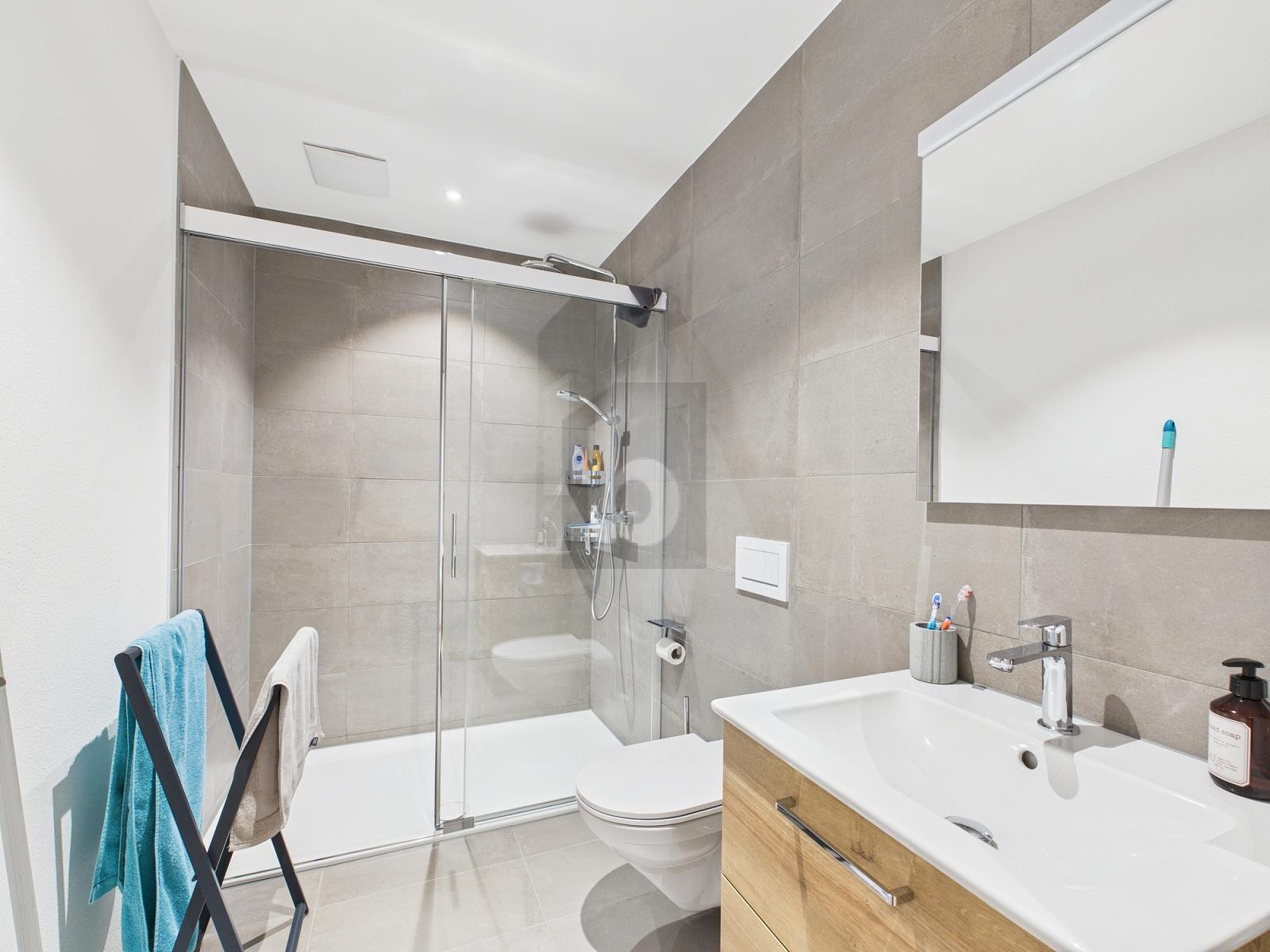 LEBEN, WO ANDERE URLAUB MACHEN - 4