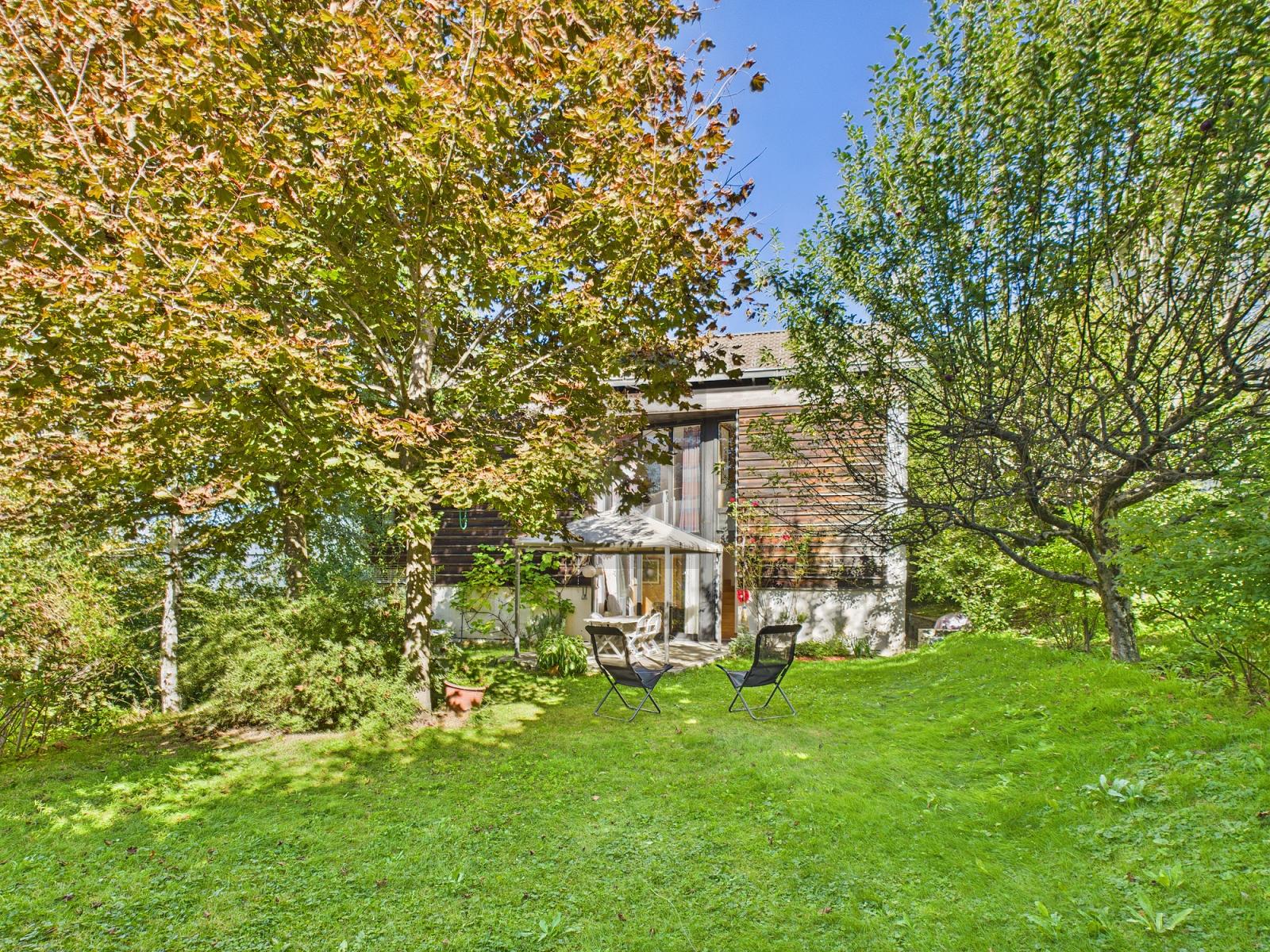 MODERNA E SPAZIOSA IN POSIZIONE TRANQUILLA - 1