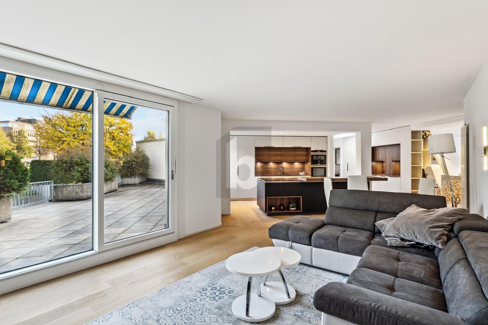 MODERN UND STILVOLL MIT SONNIGER TERRASSE - 1