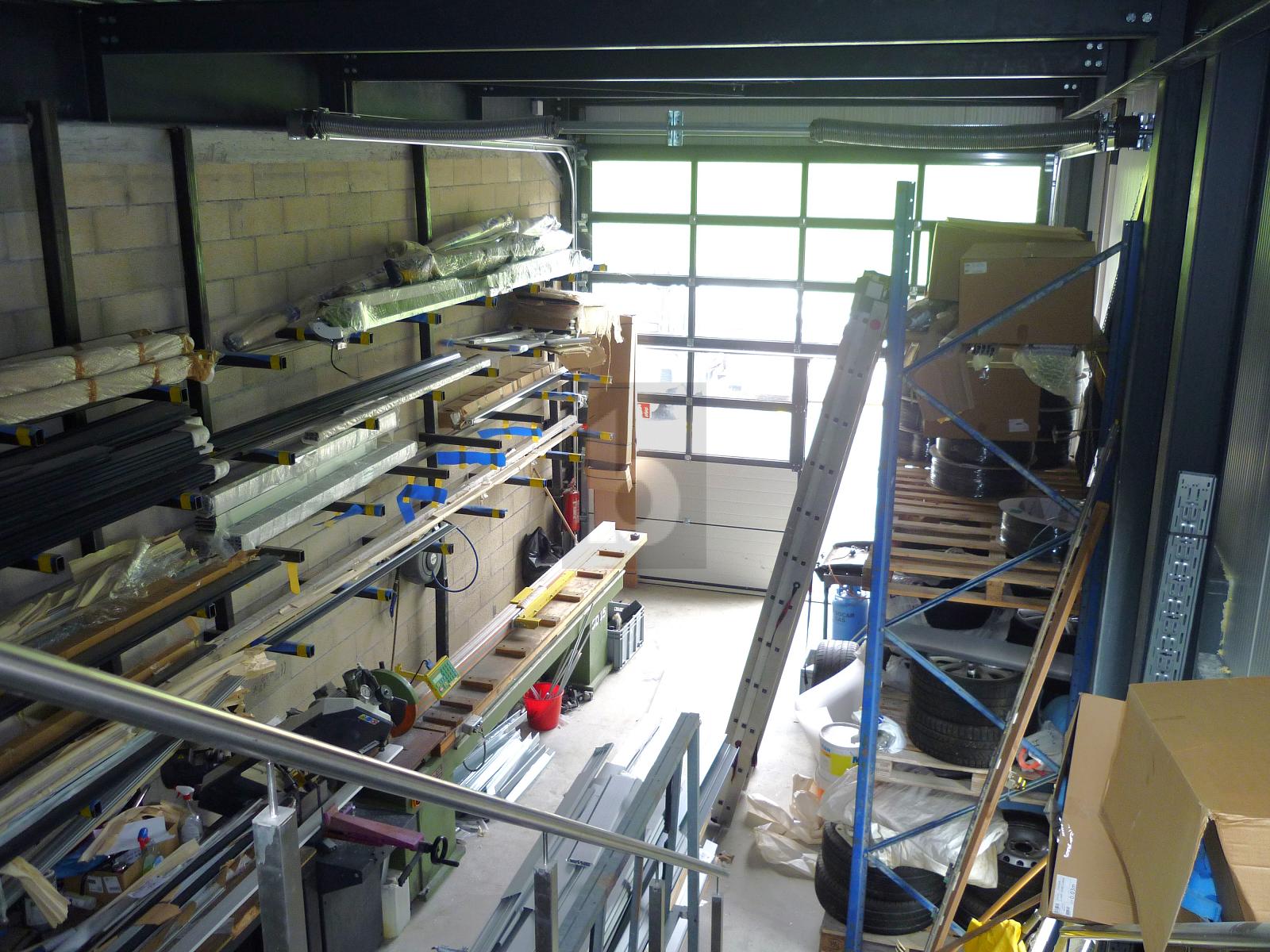 HALLE NEUVE, LUMINEUSE ET DÉGAGÉE - 3