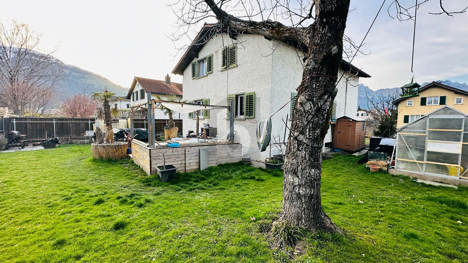 TRAUMLAGE MIT GESTALTUNGSSPIELRAUM - 0