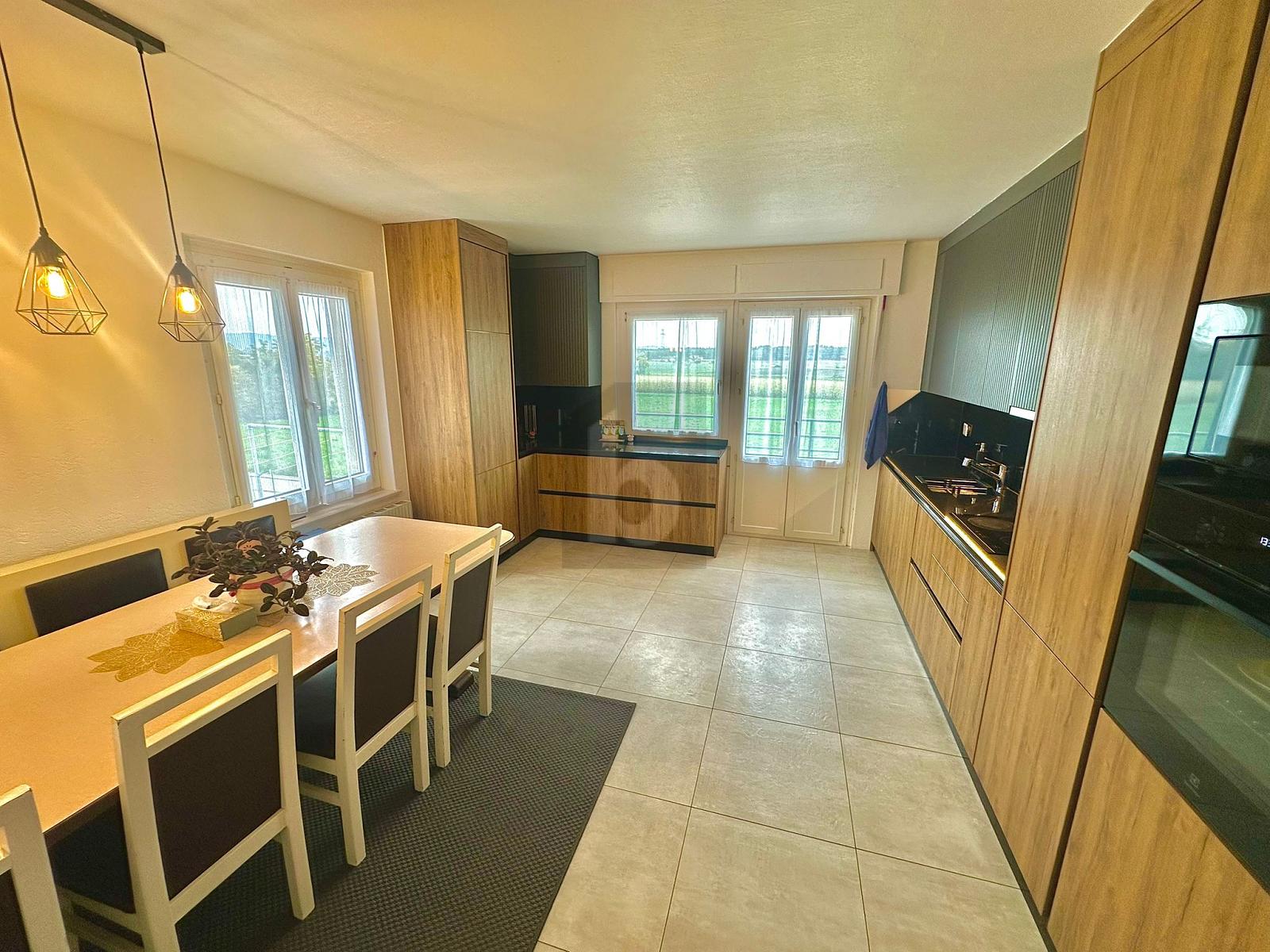 GROSSZÜGIG MIT SONNIGER TERRASSE - 1