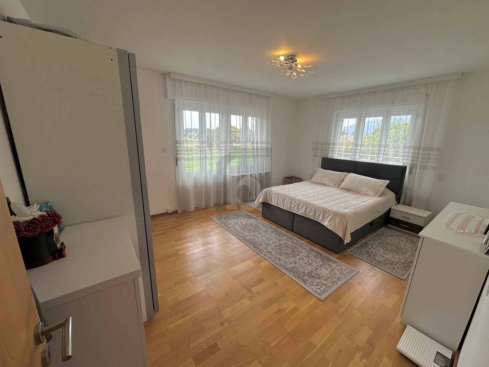 GROSSZÜGIG MIT SONNIGER TERRASSE - 4