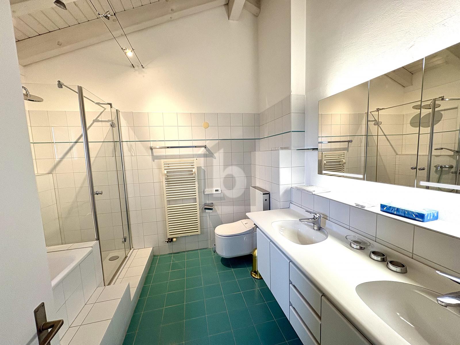 RUHIG, ZENTRAL UND MIT SEESICHT - 3