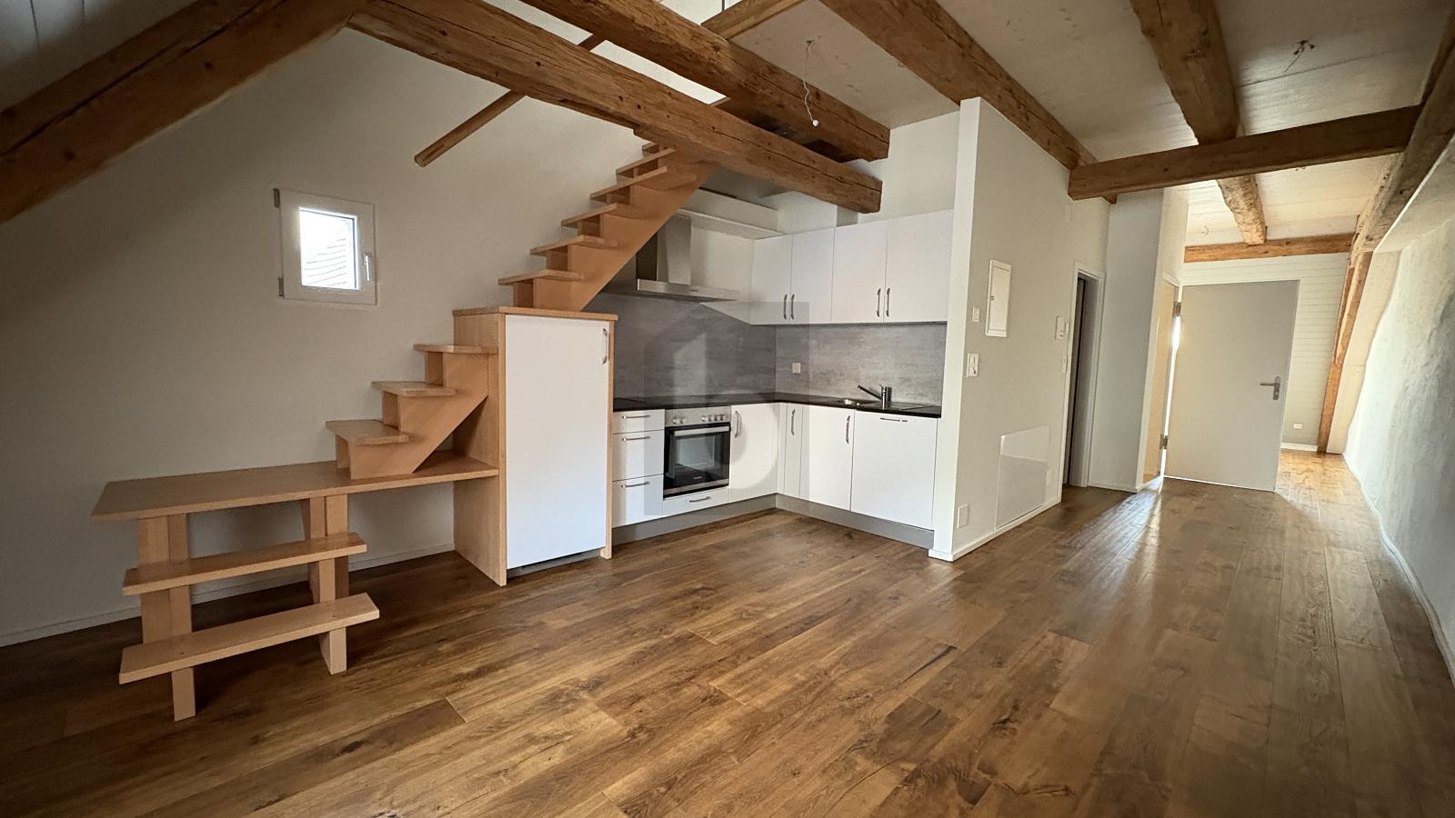 APPARTEMENT DE CHARME EN VIEILLE VILLE - 0