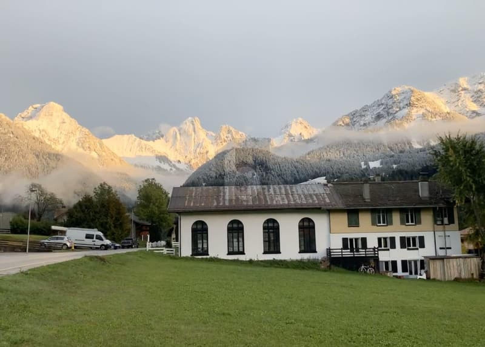 BEAUCOUP D'ESPACE AVEC UN FLAIR D'ARTISTE - 1