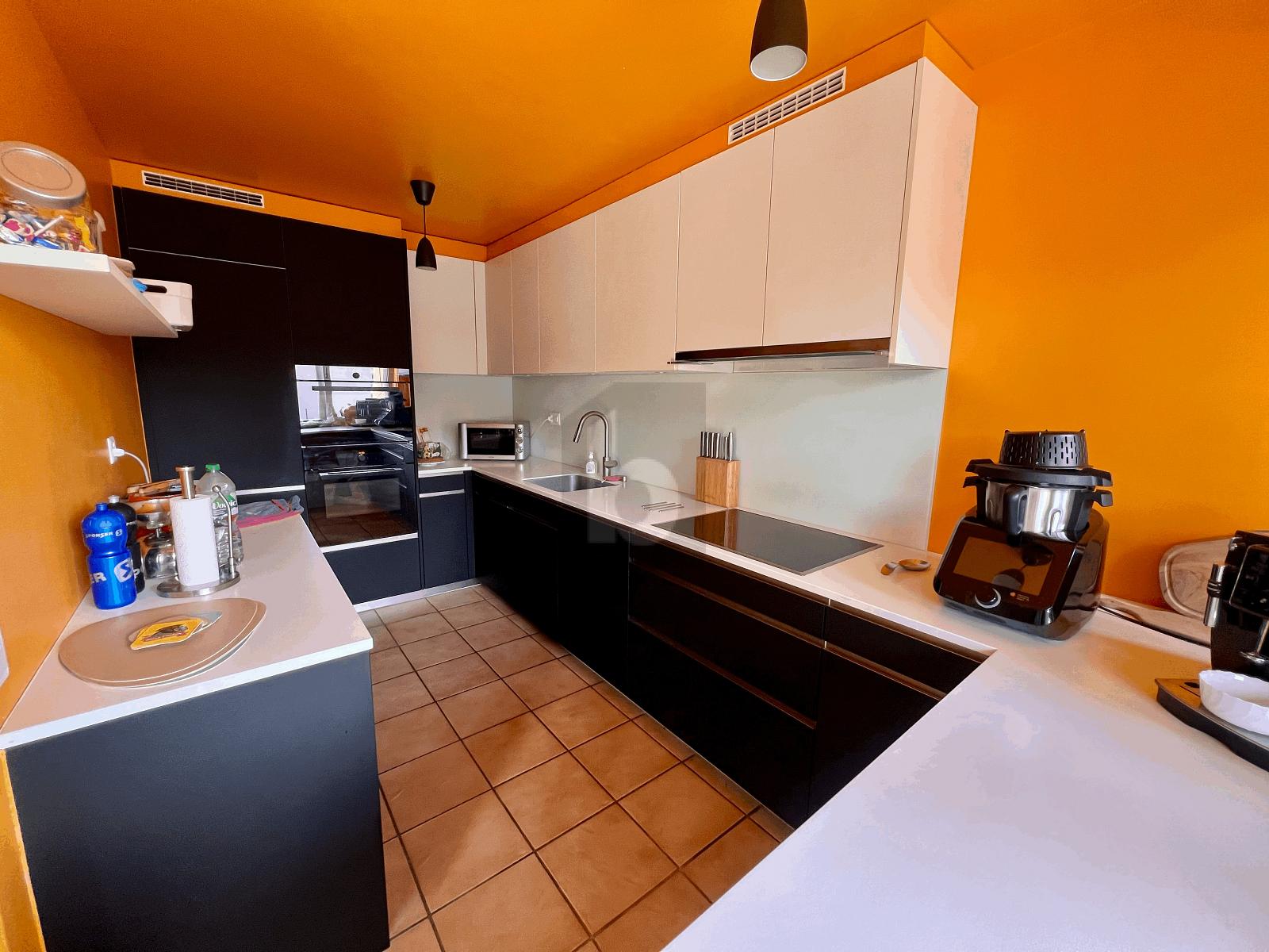 GRAND DUPLEX AVEC BALCON - 2