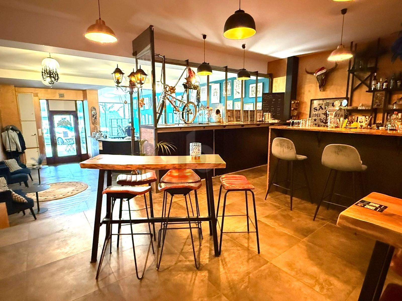 SPACIEUX ET TRÈS MODERNE - 1