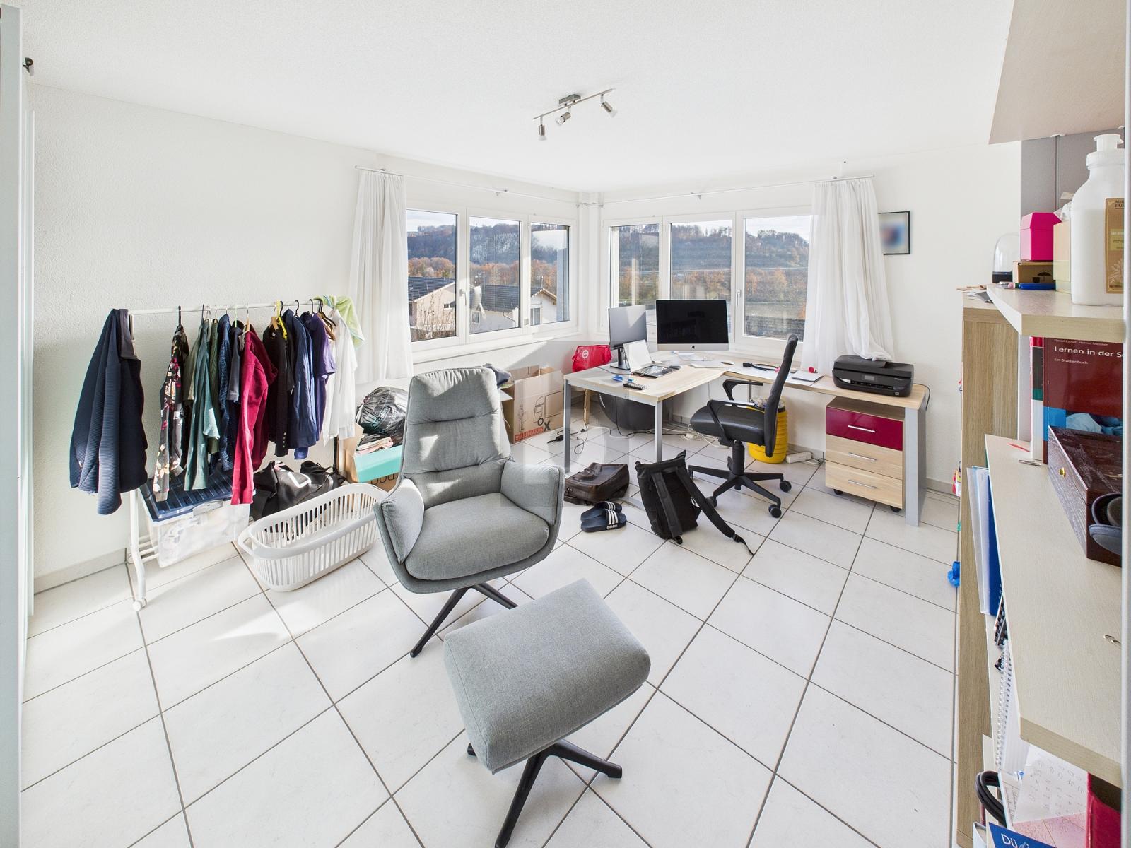 GROSSZÜGIG UND HELL MIT TOP AUSSICHT - 4