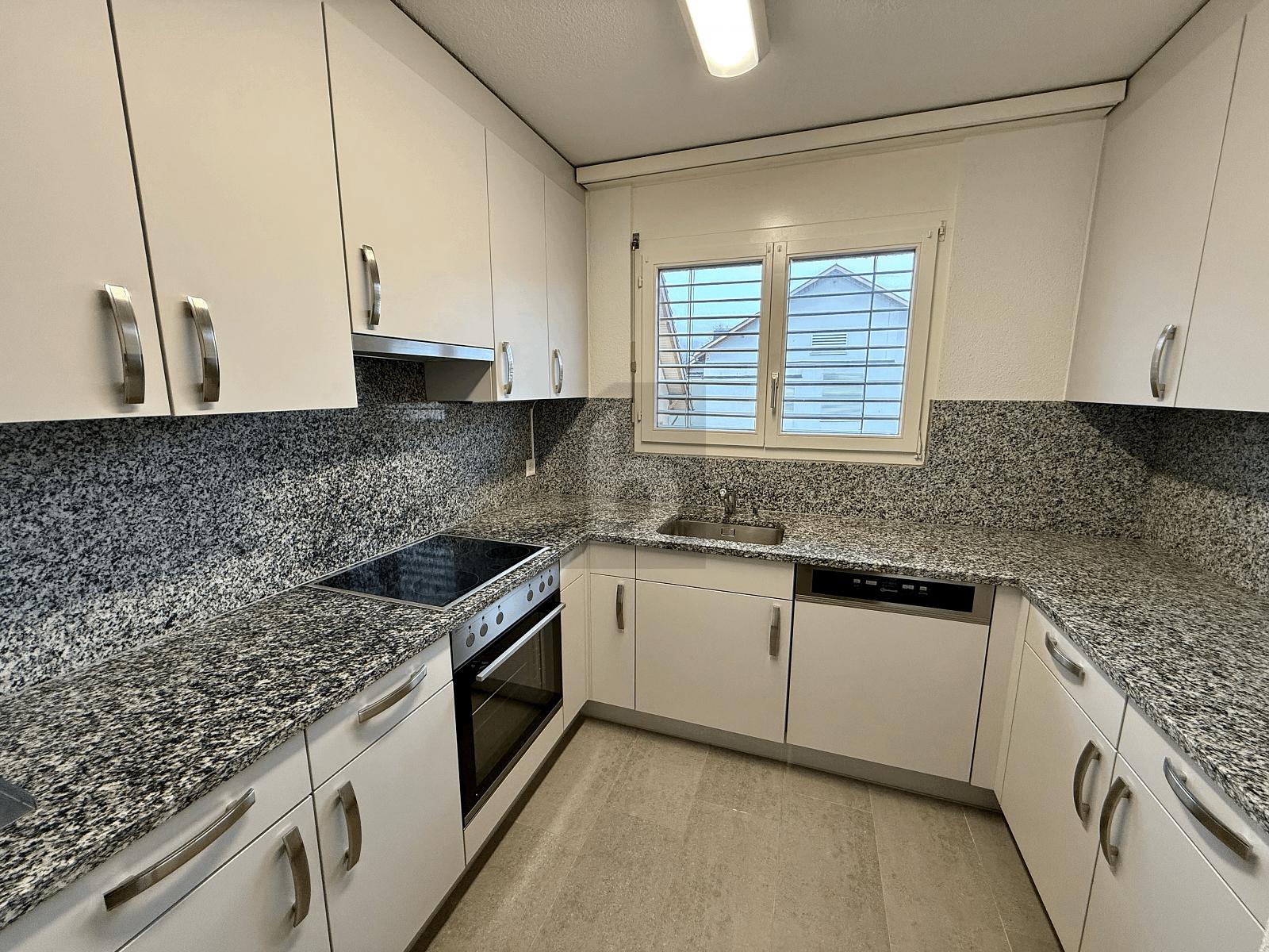 GEMÜTLICH MIT BALKON - 1