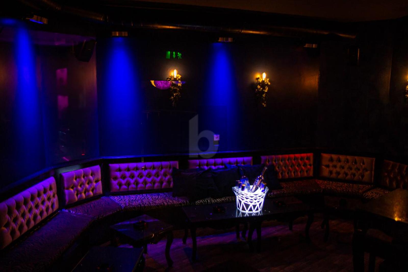 TRAUMHAFTER CLUB IN BESTER INNENSTADTLAGE - 2