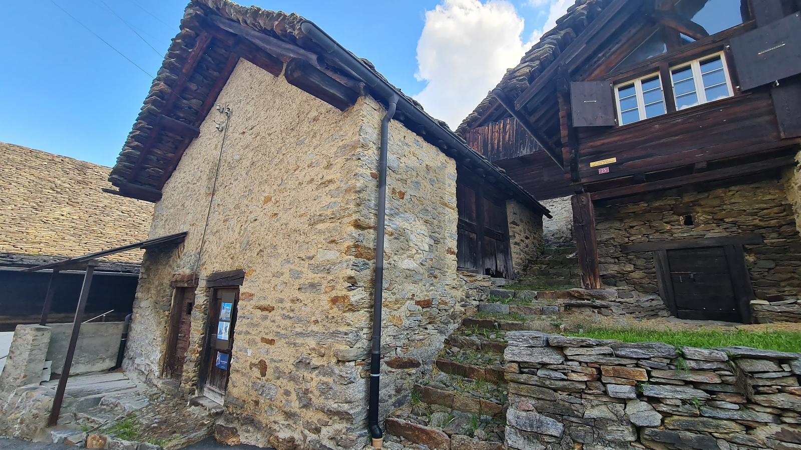 TRANQUILLO E SOLEGGIATO, CON VISTA APERTA - 0