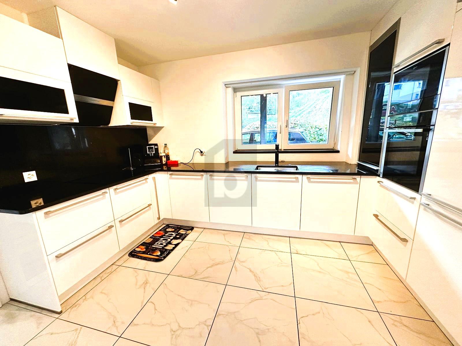 HOCHWERTIG KERNSANIERT AN RUHIGER LAGE - 2