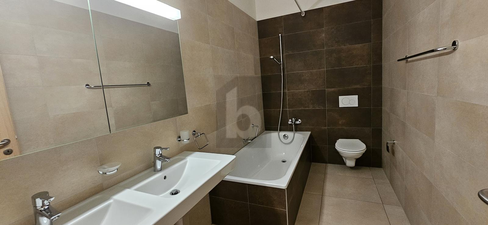 PROCHE DU CENTRE VILLE - 4