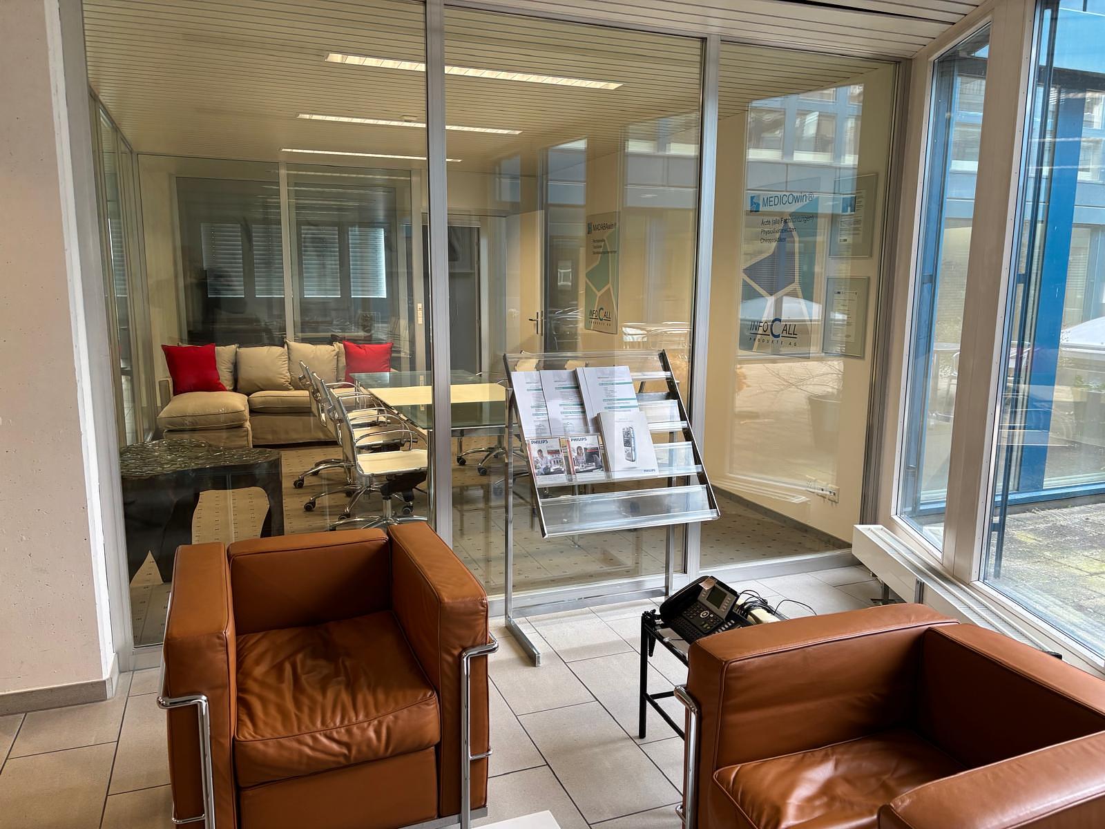 LICHTDURCHFLUTET MIT GROSSZÜGIGEM PLATZANGEBOT - 0