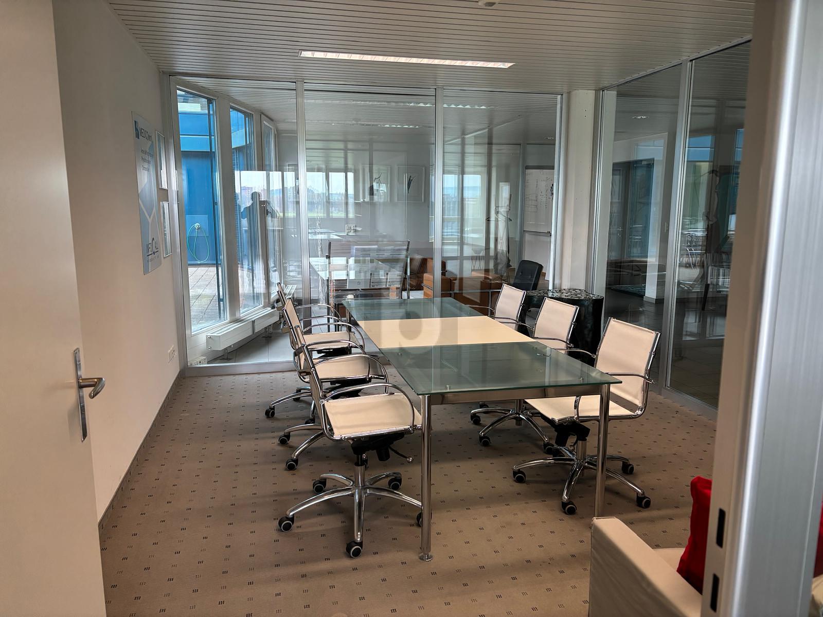 LICHTDURCHFLUTET MIT GROSSZÜGIGEM PLATZANGEBOT - 1