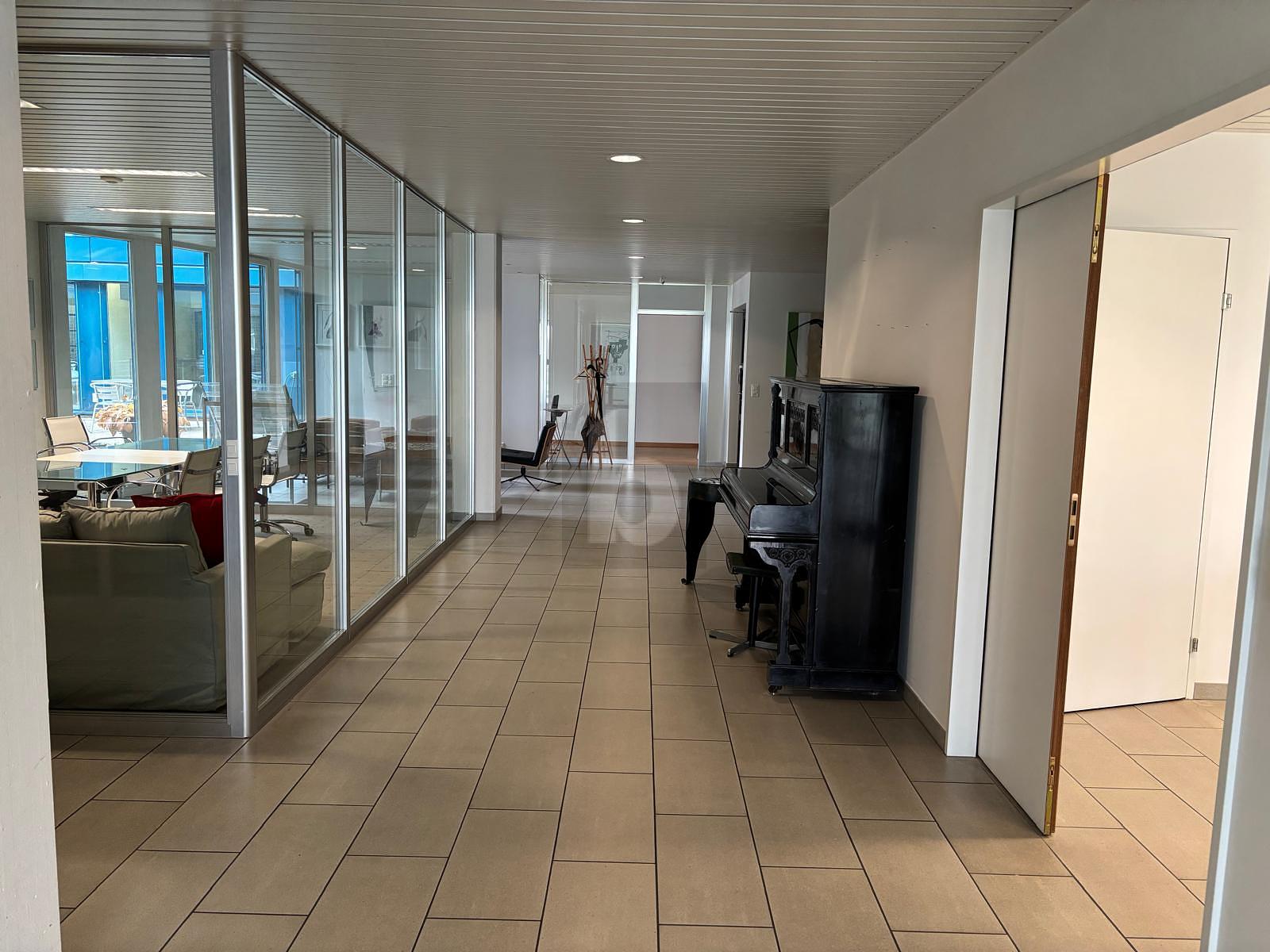 LICHTDURCHFLUTET MIT GROSSZÜGIGEM PLATZANGEBOT - 2