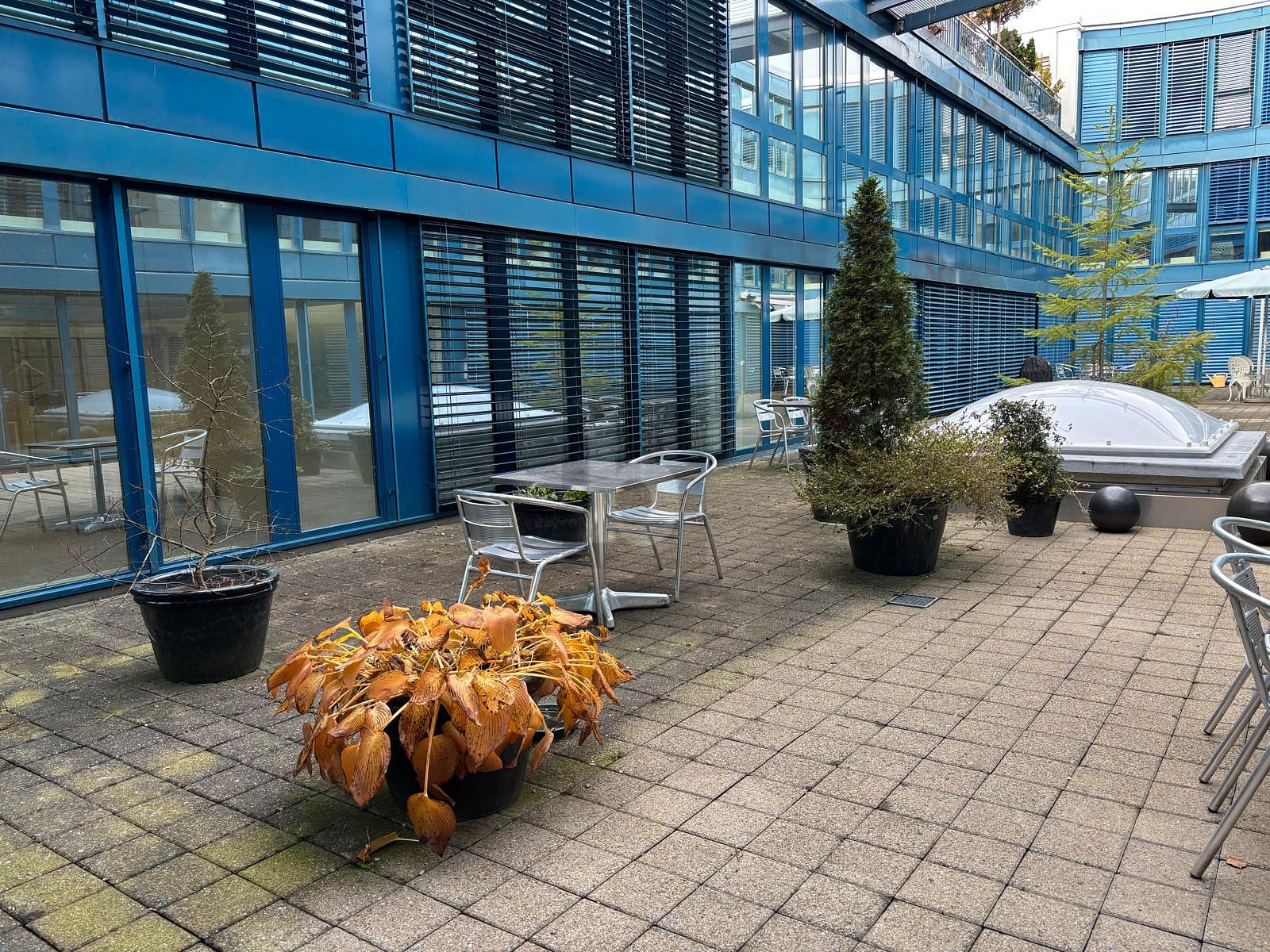 LICHTDURCHFLUTET MIT GROSSZÜGIGEM PLATZANGEBOT - 4