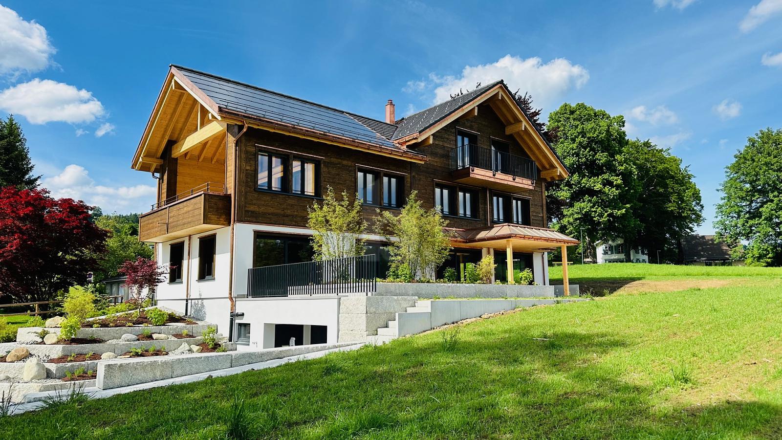 EXKLUSIV UND MODERN MIT PANORAMANBLICK - 0