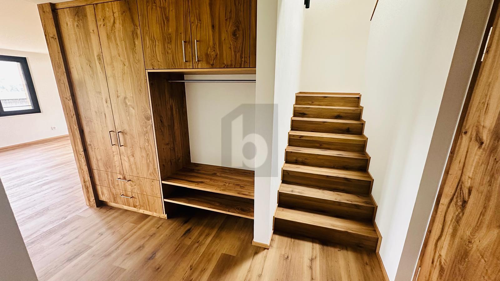 EXKLUSIV UND MODERN MIT PANORAMANBLICK - 4