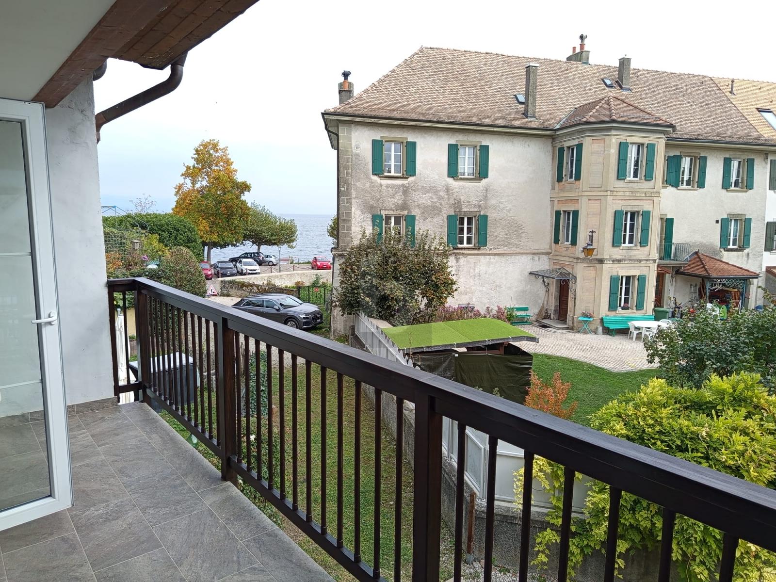 DUPLEX SPLENDIDE AVEC VUE SUR LE LAC - 0