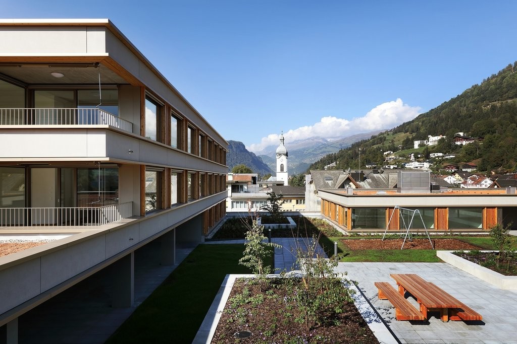 Moderne 2.5 Zimmer-Wohnung in Ilanz zu vermieten! - 1