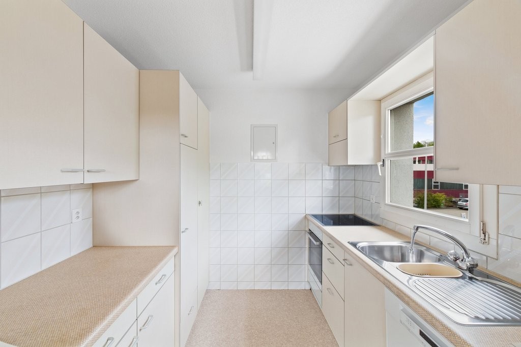 Grosse Wohnung plus 50m2 Galerie - 5