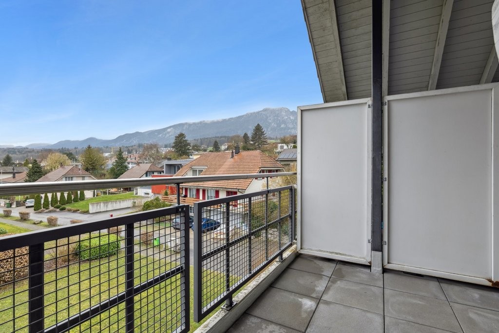 Grosse Wohnung plus 50m2 Galerie - 8