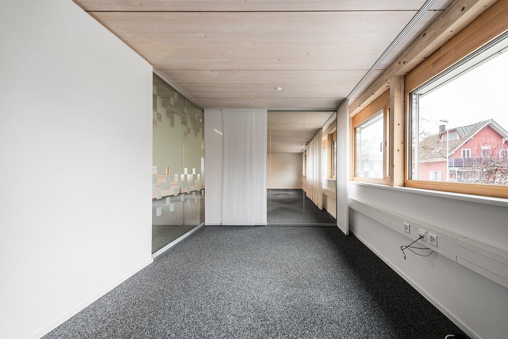 Schöne Büroflächen in Gehdistanz zum Bahnhof Gossau sucht Sie! - 1