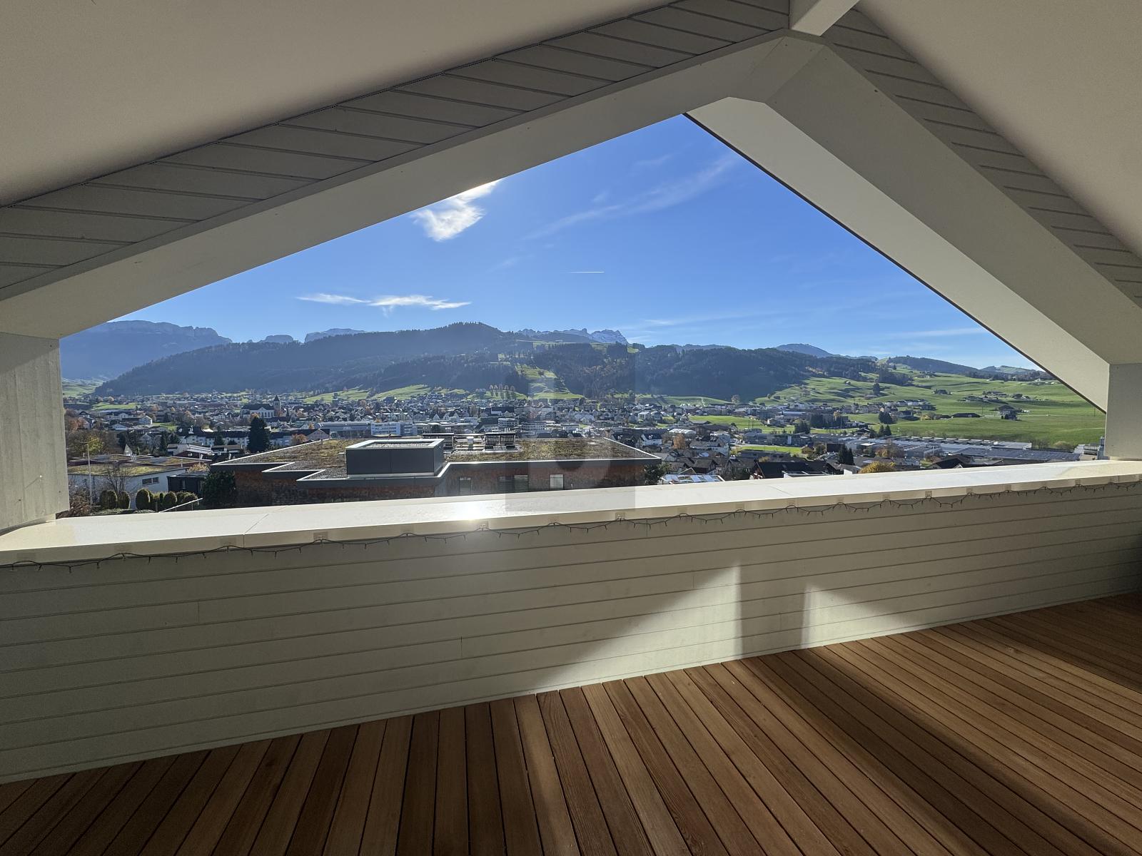 EDLER WOHNKOMFORT MIT ALPSTEIN-PANORAMA - 1