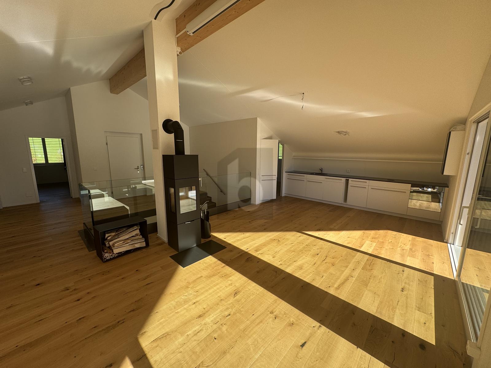 EDLER WOHNKOMFORT MIT ALPSTEIN-PANORAMA - 2