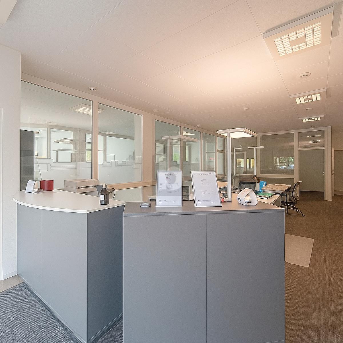 MODERNE ET IDÉALEMENT SITUÉ - 1