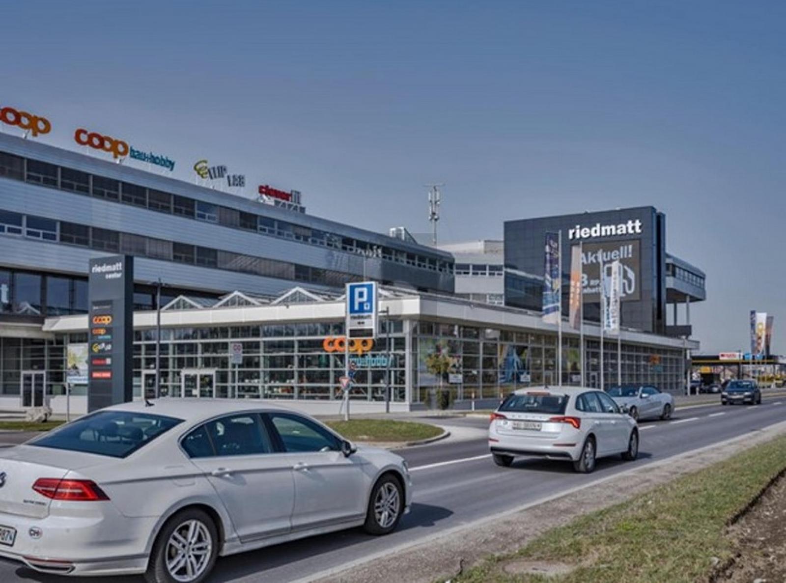 GROSSZÜGIGES UND ATTRAKTIVES BÜRO - 1