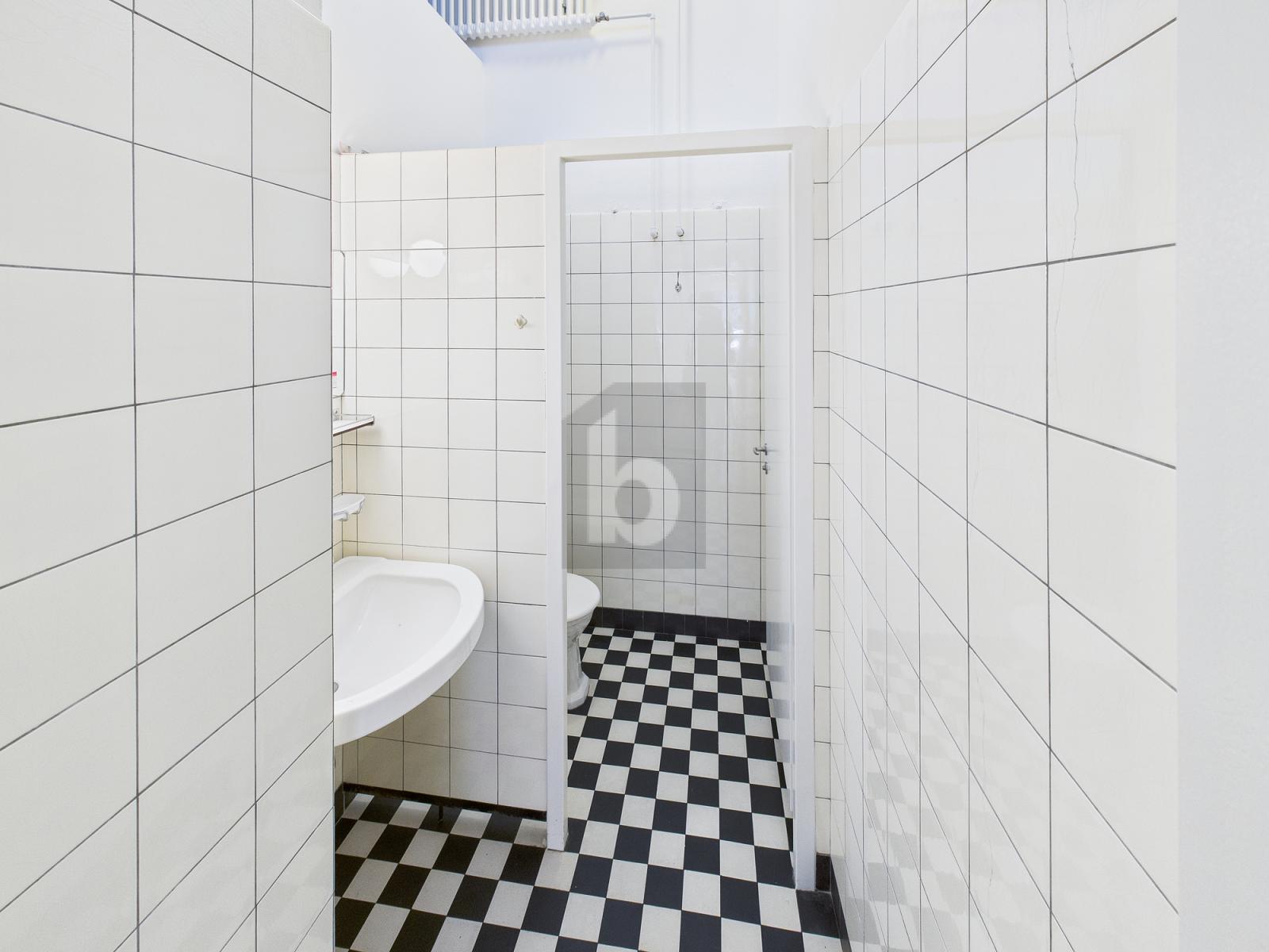 GROSSZÜGIG UND PREISWERT IN STADTNÄHE - 3