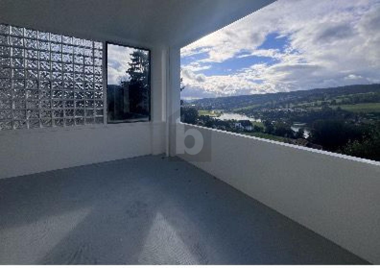 MODERNE VUE IMPRENABLE SUR LES MONTAGNES - 3