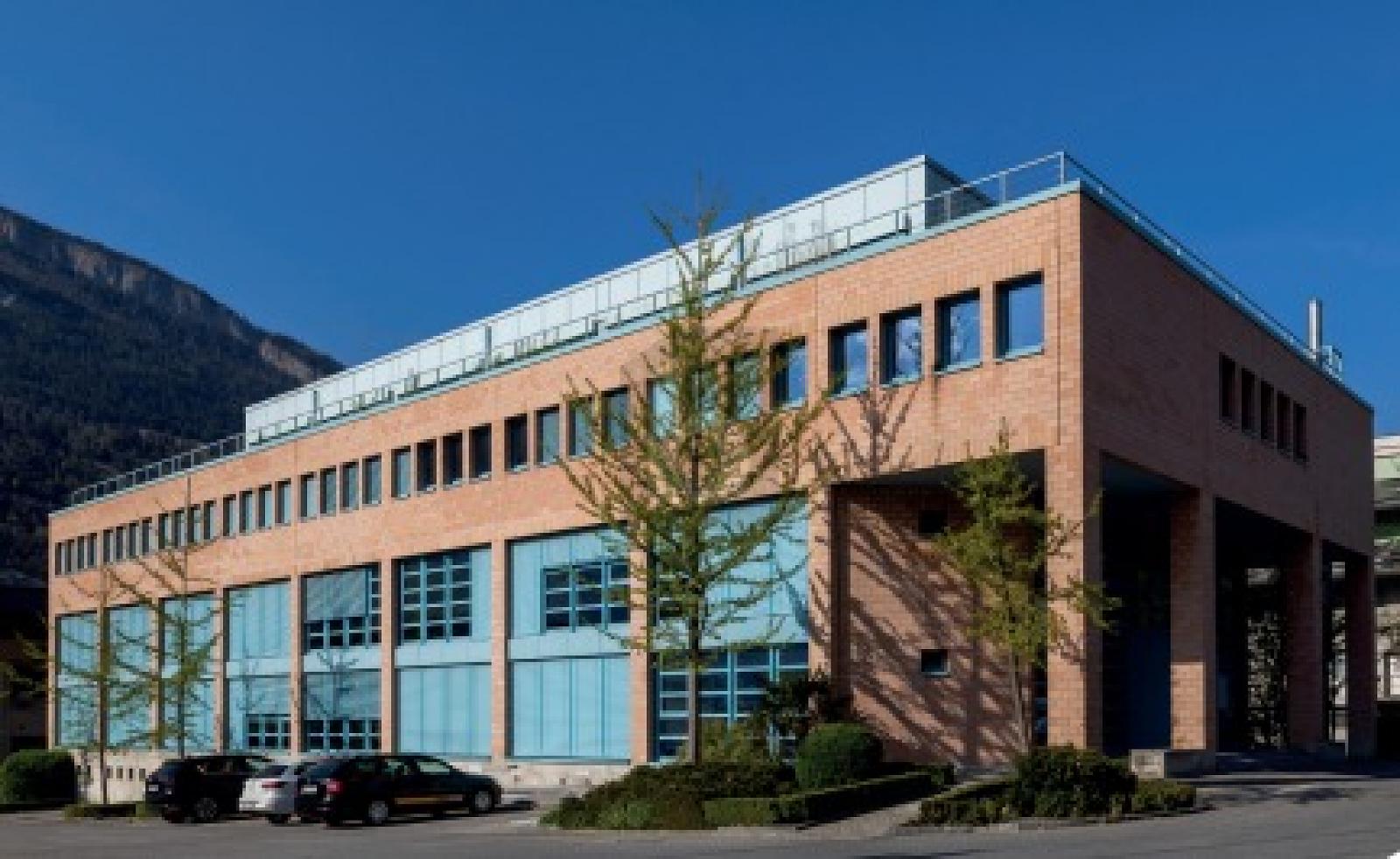 HELL UND GROSSZÜGIG, IN VERSCHIEDENEN GRÖSSEN - 4