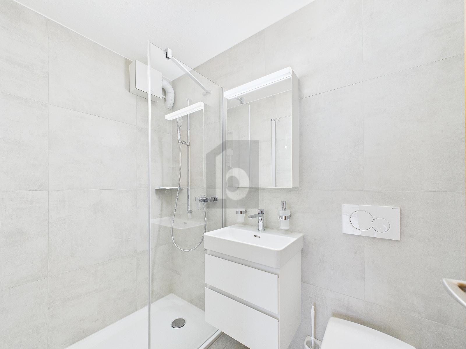 KOMPLETT SANIERT MIT SONNIGEM BALKON - 3