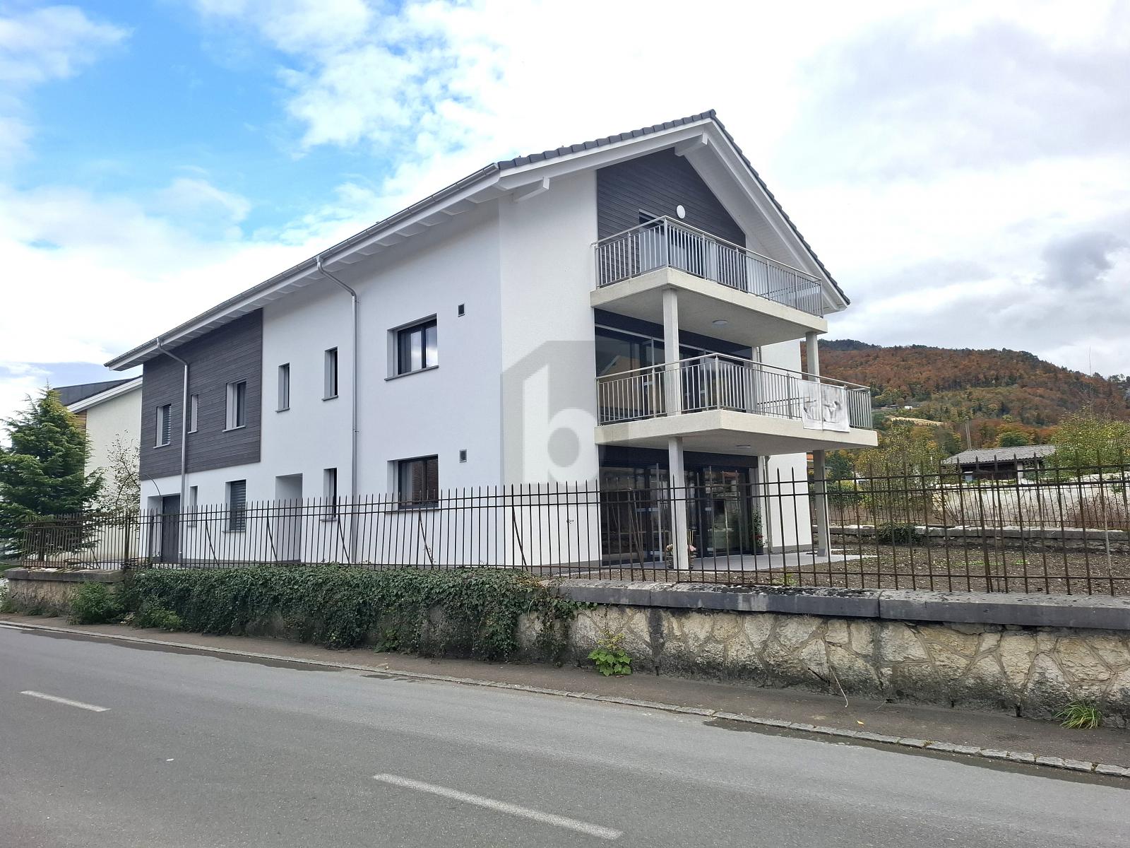 ATTIQUE NEUVE, SPACIEUSE, LUMINEUSE ET MODERNE - 0