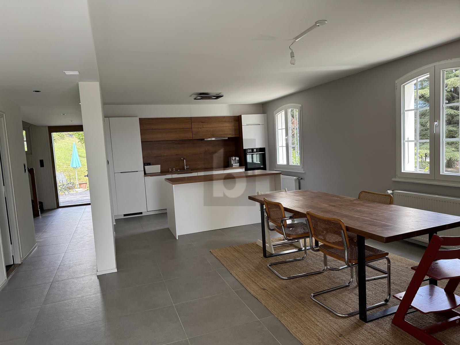 VILLA HISTORIQUE AVEC VUE LAC ET VIGNOBLES - 3