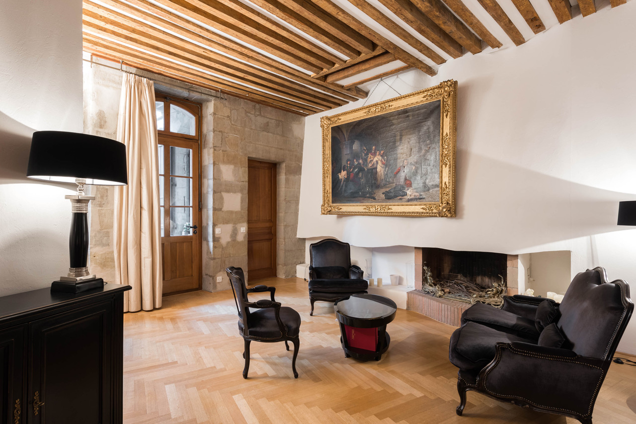 Bel appartement avec grande terrasse au coeur de la vieille-ville - 0